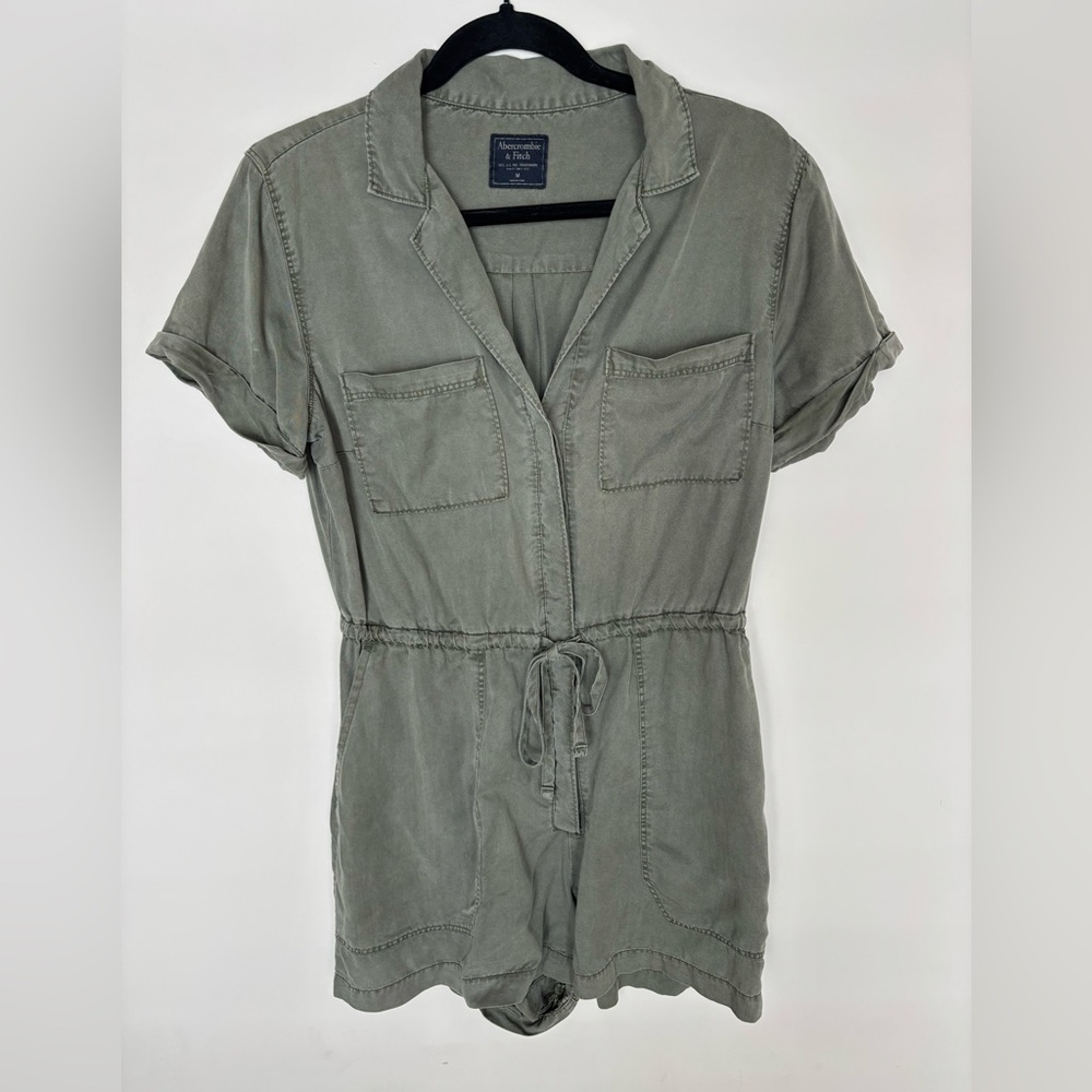 Abercrombie Casual Green Romper, size Medium